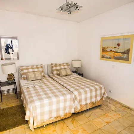 5 Bedroom Of Vale Do Lobo With Pool & Bbq Villa